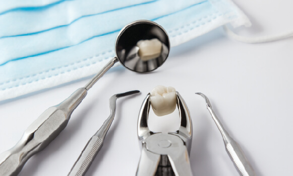 thiết bị nhổ răng tại nha khoa Phương Nam