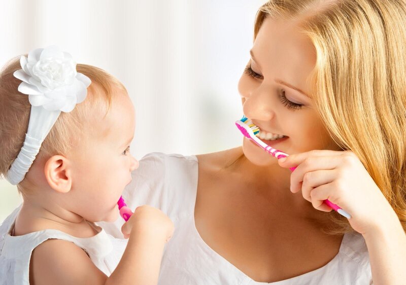 chăm sóc răng miệng cho trẻ mới mọc răng