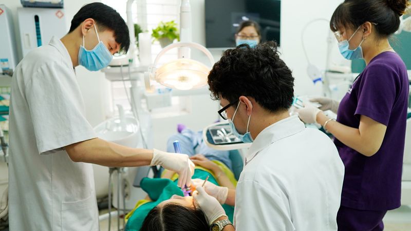 Bọc răng sứ titan uy tín và chất lượng tại Nha khoa Phương Nam