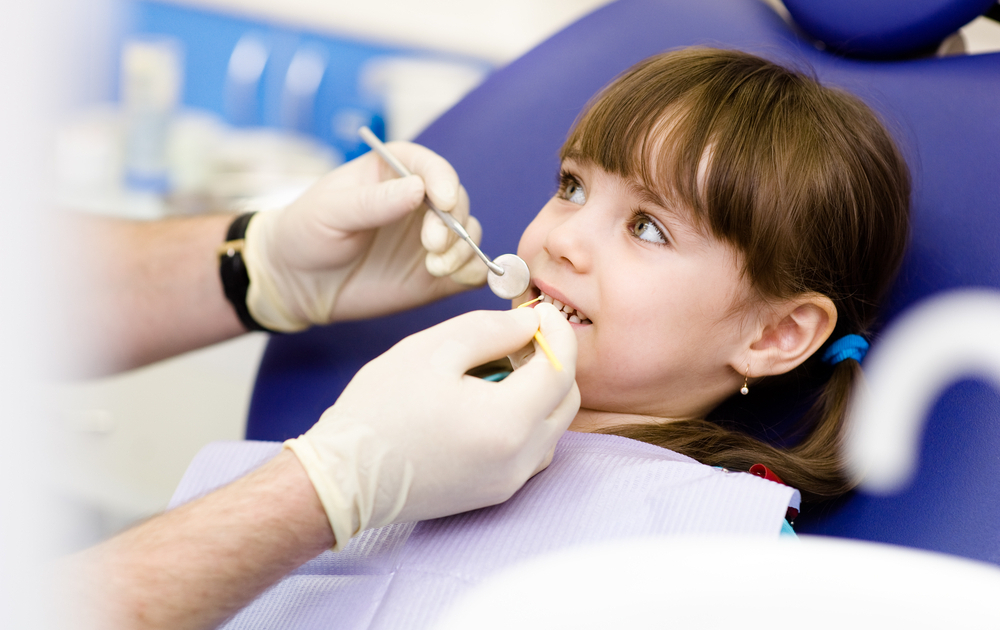 Chăm sóc răng miệng cho trẻ theo từng độ tuổi