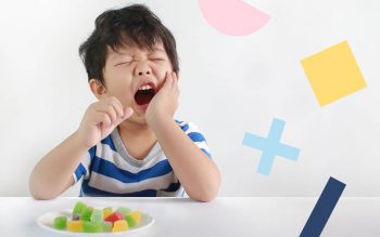 Trẻ bị sâu răng ăn vào tủy
