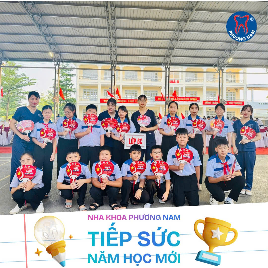 Quạt "Yêu nước" tiếp sức mùa tựu trường