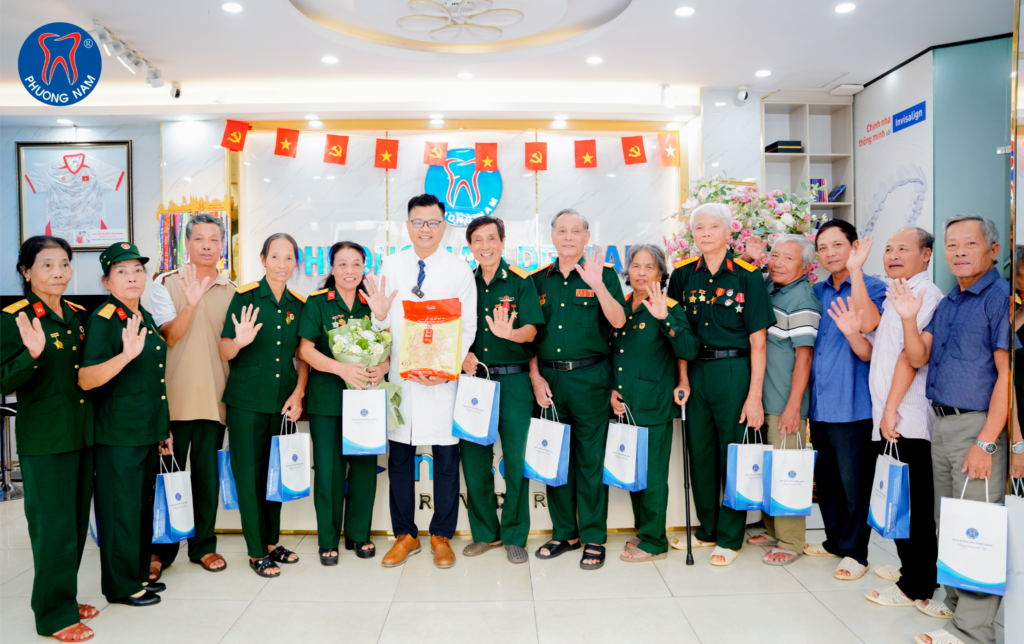 anh-dai-dien-cuu-chien-binh-ninh-binh-tham-kham